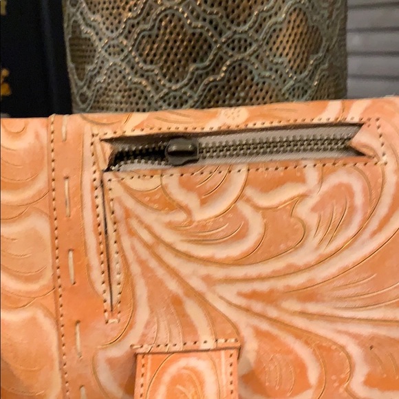 NWOT Leather wallet - Picture 4 of 4